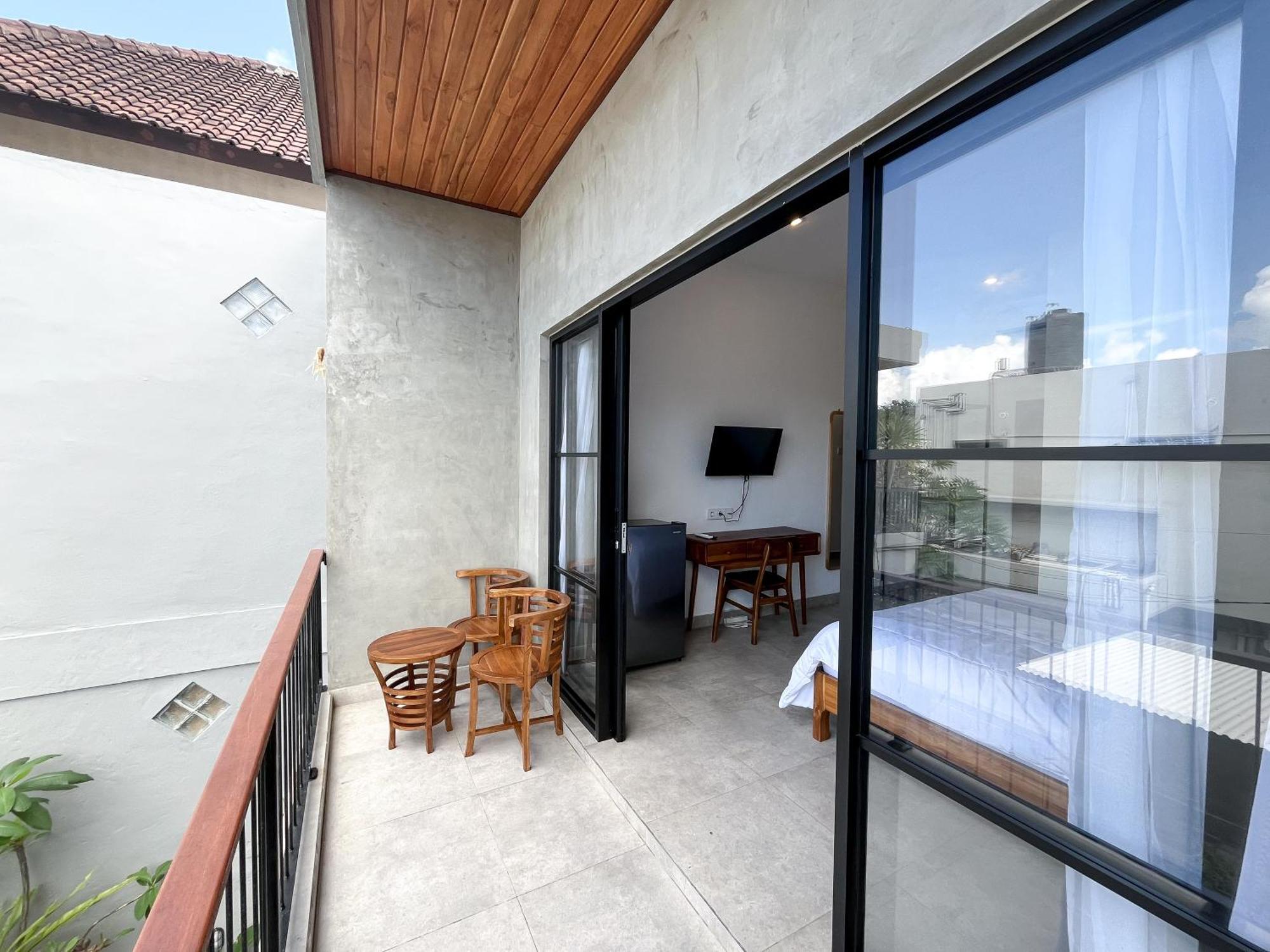 Adi Surya Guest House Seminyak  Ngoại thất bức ảnh