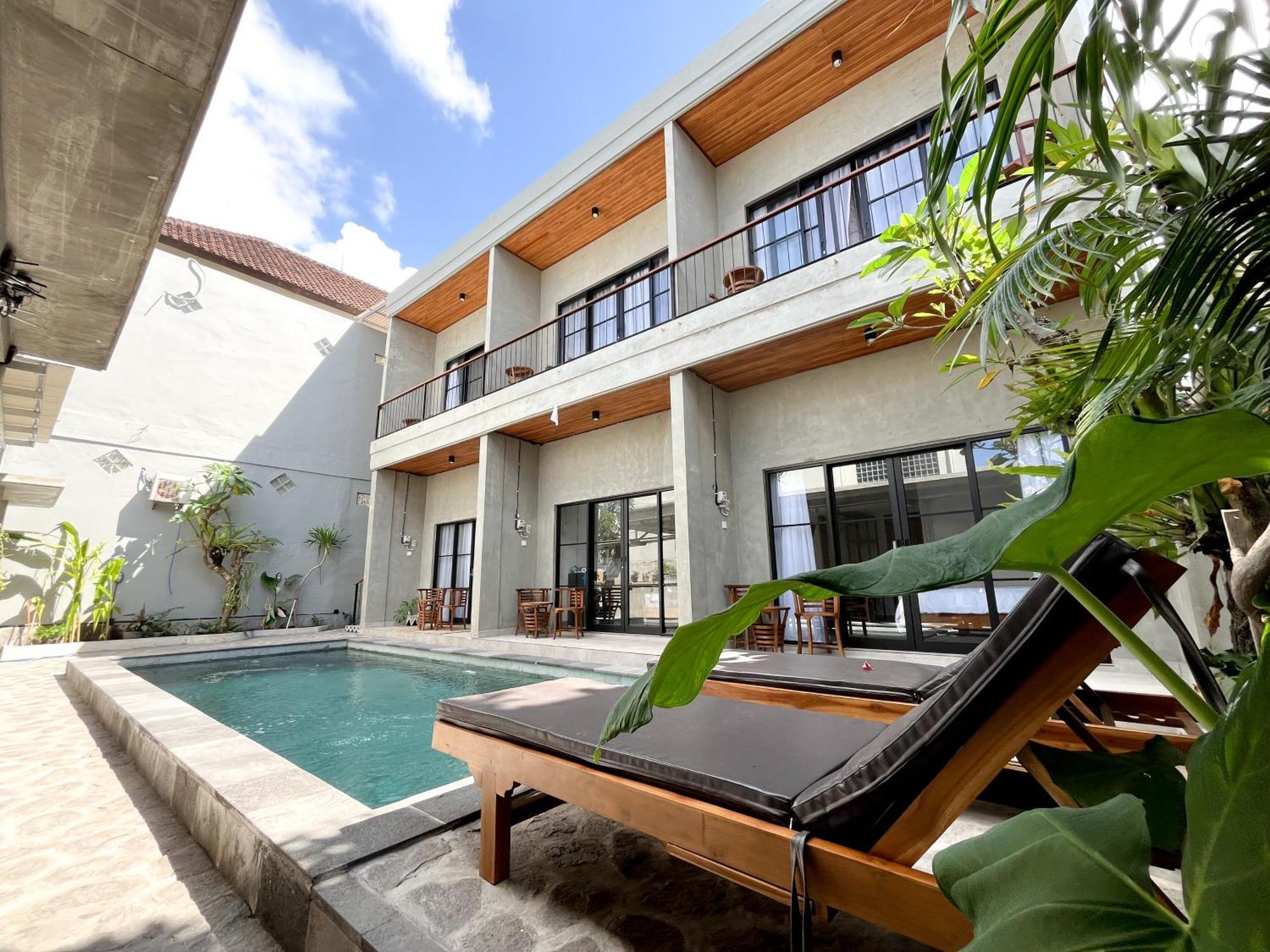 Adi Surya Guest House Seminyak  Ngoại thất bức ảnh