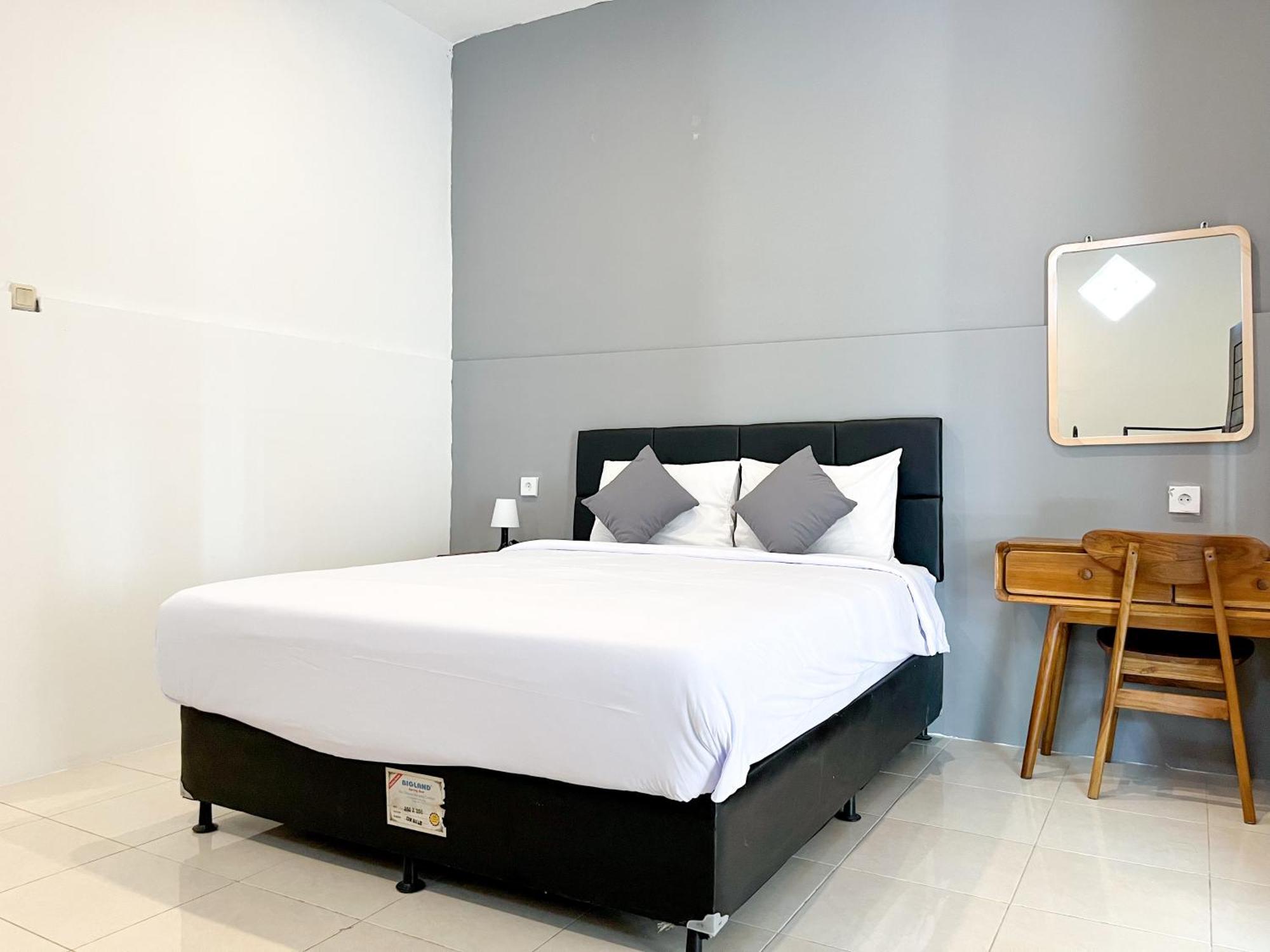 Adi Surya Guest House Seminyak  Ngoại thất bức ảnh