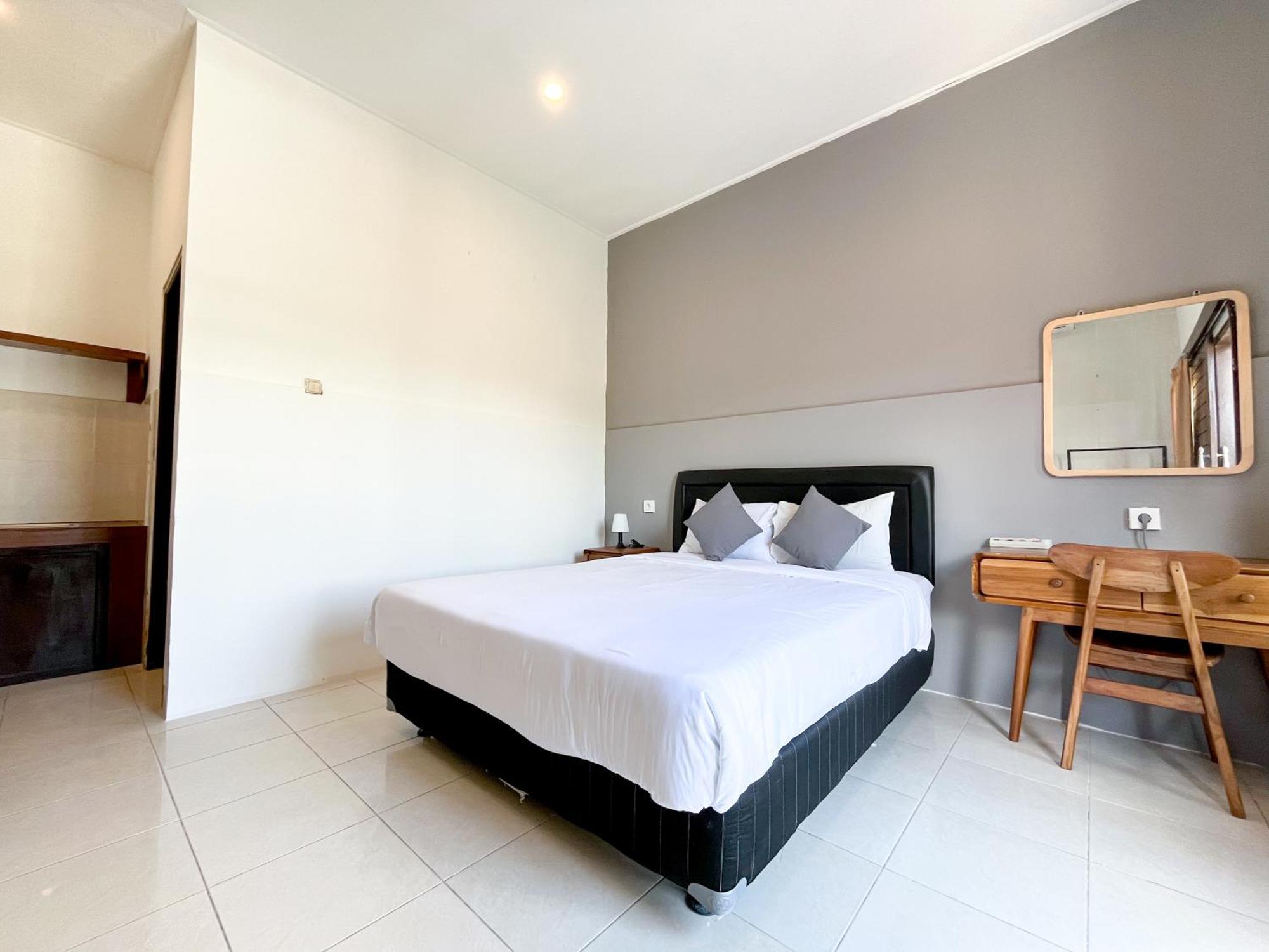 Adi Surya Guest House Seminyak  Ngoại thất bức ảnh