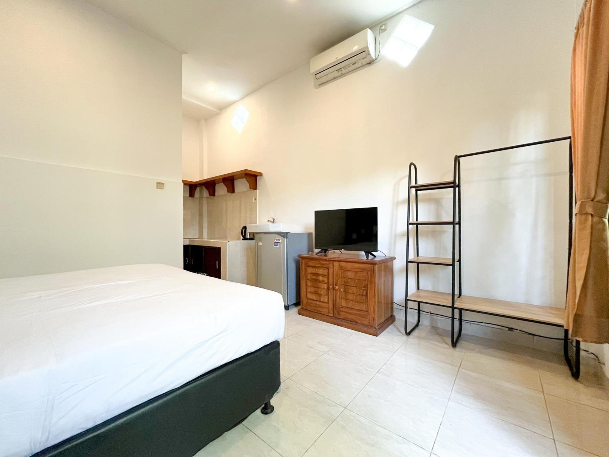 Adi Surya Guest House Seminyak  Ngoại thất bức ảnh