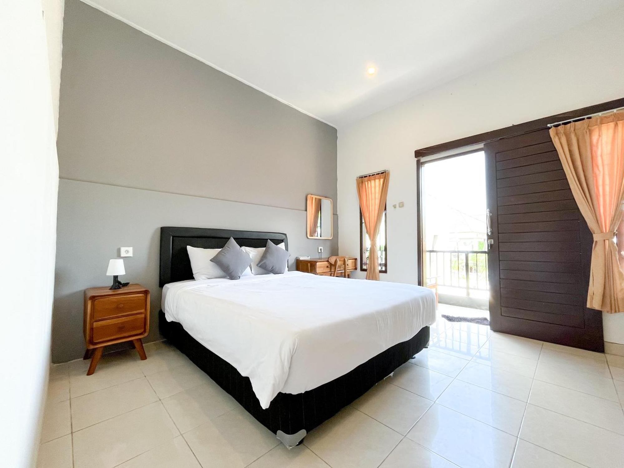 Adi Surya Guest House Seminyak  Ngoại thất bức ảnh